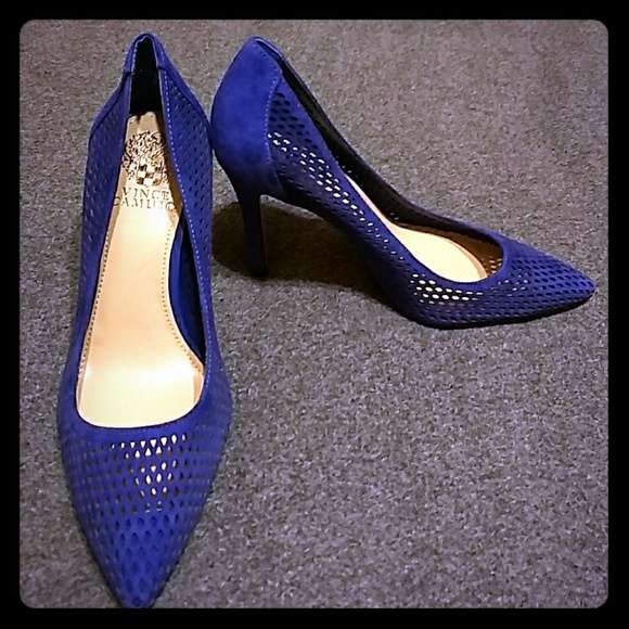 Vince Camuto Shoes - NWT Vince Camuto Leather Heels